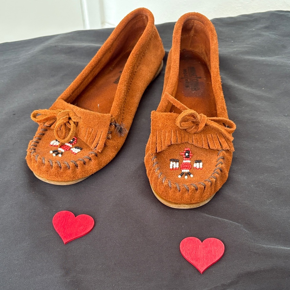 Minnetonka Women's Moccasins - Rust with Beaded Design
